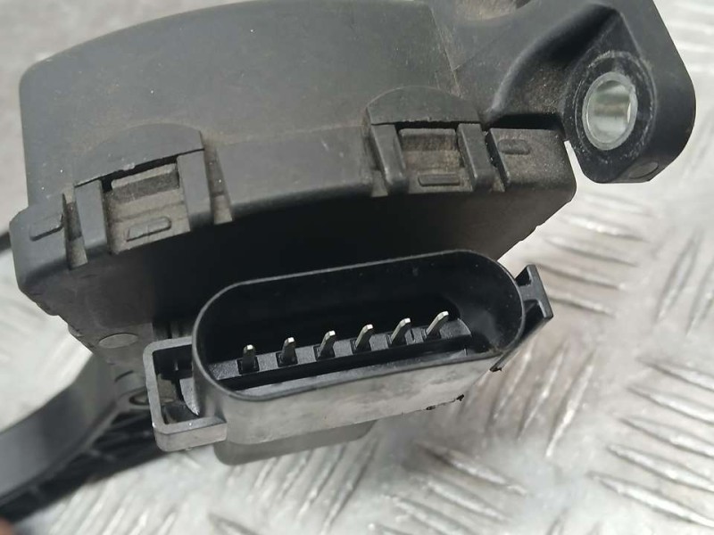 Recambio de potenciometro pedal para ford focus lim. (cb4) trend referencia OEM IAM 4M519F836AK 6PV00864132 