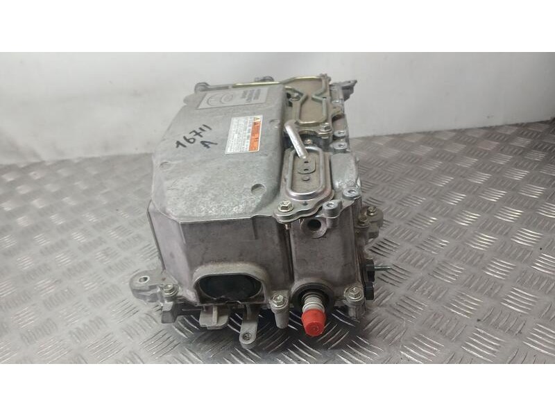 Recambio de convertidor para toyota yaris (_p13_) 1.5 hybrid (nhp130_) referencia OEM IAM G920052033  