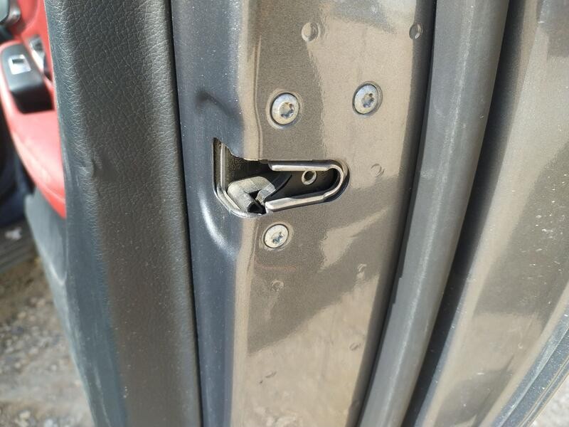 Recambio de cerradura puerta delantera derecha para mercedes-benz clase c coupé (c205) c 200 (205.342) referencia OEM IAM A09972