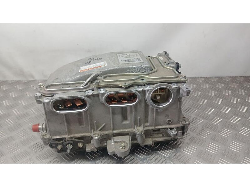 Recambio de convertidor para toyota yaris (_p13_) 1.5 hybrid (nhp130_) referencia OEM IAM G920052033  