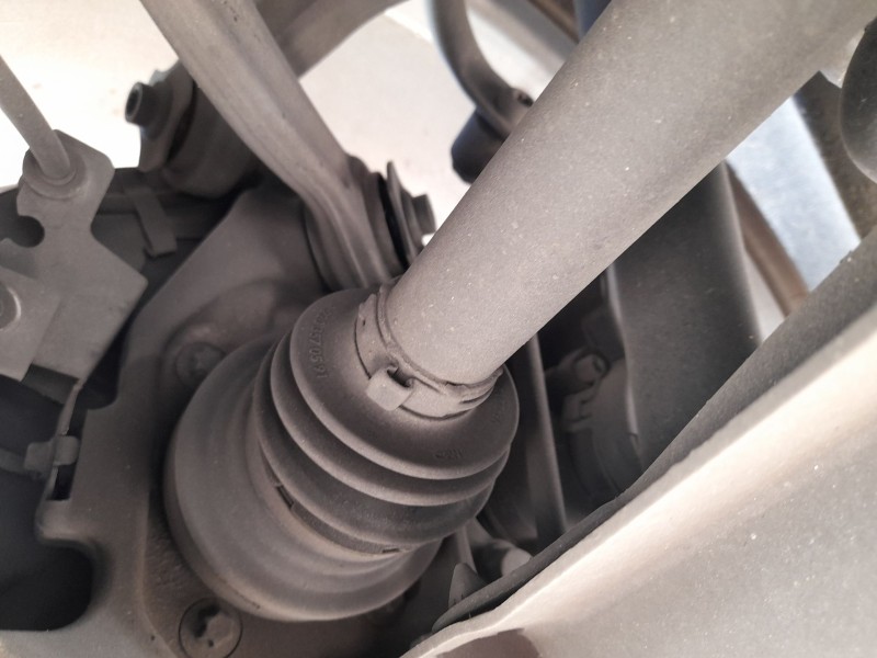 Recambio de transmision trasera derecha para mercedes-benz clase c descapotable (a205) c 220 d (205.404) referencia OEM IAM A205