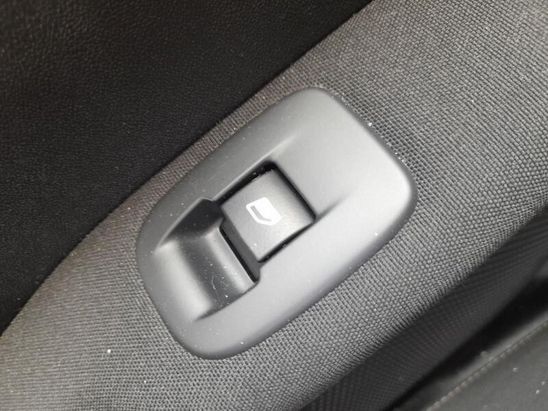 Recambio de mando elevalunas trasero derecho para peugeot 2008 i (cu_) 1.2 vti referencia OEM IAM 96751119ZD  