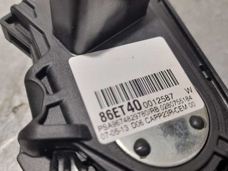 Recambio de potenciometro pedal para citroën c4 picasso attraction referencia OEM IAM 9674829780  