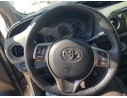 Recambio de volante para toyota yaris active referencia OEM IAM 451000D130B0  