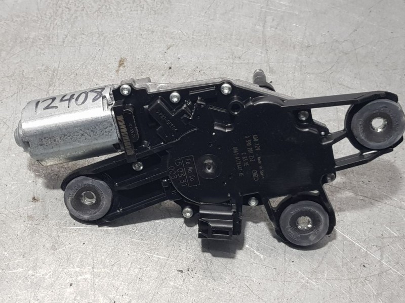 Recambio de motor limpia trasero para ford fiesta (ccn) trend referencia OEM IAM 8A61A17K441AE 0390201252 BOSCH