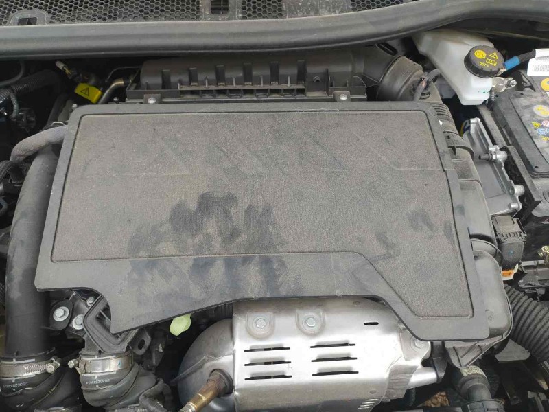 Recambio de tapa motor para peugeot 2008 (p1) allure referencia OEM IAM 9825492380  