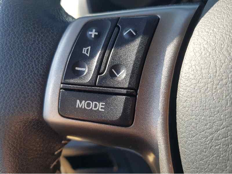 Recambio de volante para toyota yaris active referencia OEM IAM 451000D130B0  
