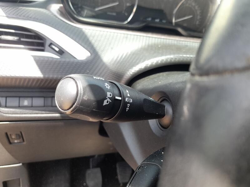 Recambio de mando luces y limpia para peugeot 2008 i (cu_) 1.2 vti referencia OEM IAM 98030392ZD  