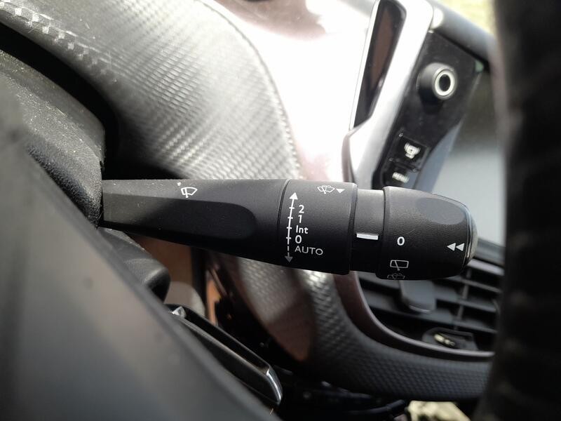 Recambio de mando luces y limpia para peugeot 2008 i (cu_) 1.2 vti referencia OEM IAM 98030392ZD  