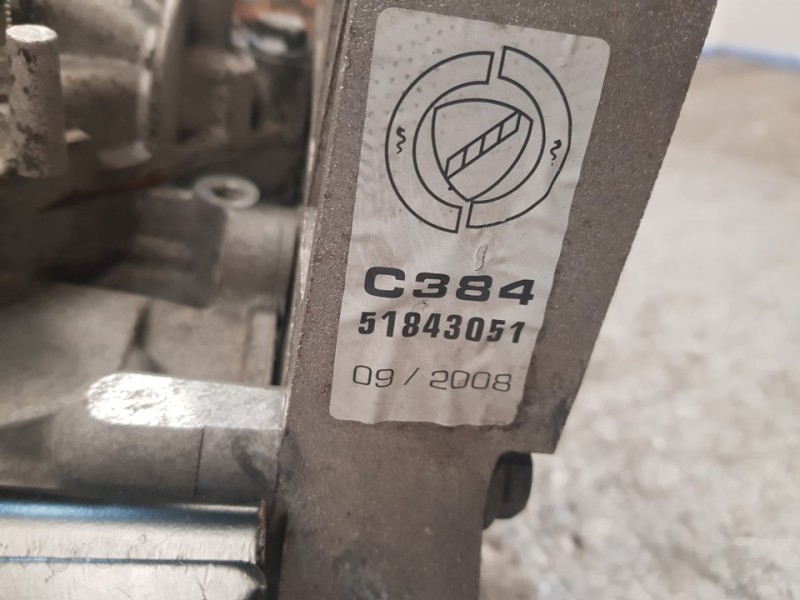 Recambio de caja cambios para ford ka (ccu) titanium referencia OEM IAM C38451843051 3012815098 5VELOCIDADES