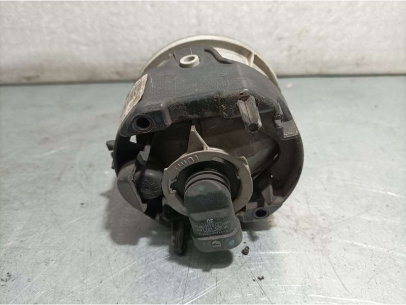Recambio de faro antiniebla derecho para chrysler voyager (rg) 2.5 crd executive referencia OEM IAM 04857238AC  VALEO