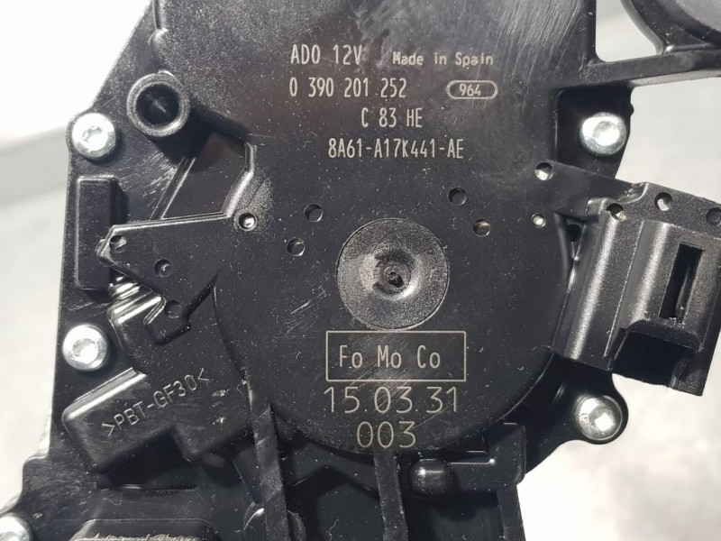 Recambio de motor limpia trasero para ford fiesta (ccn) trend referencia OEM IAM 8A61A17K441AE 0390201252 BOSCH