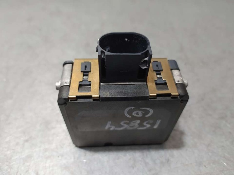 Recambio de modulo electronico para kia stonic (ybcuv) concept referencia OEM IAM H899111000 0203304687 BOSCH