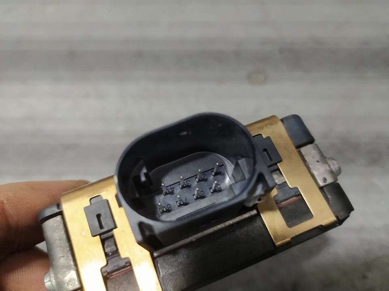 Recambio de modulo electronico para kia stonic (ybcuv) concept referencia OEM IAM H899111000 0203304687 BOSCH