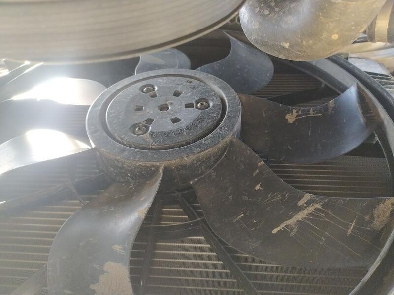 Recambio de electroventilador para mercedes-benz clase c coupé (c205) c 200 (205.342) referencia OEM IAM A0999061800  