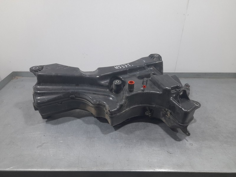 Recambio de deposito adblue para ford transit courier b460 furgoneta/monovolumen 1.5 tdci referencia OEM IAM 4211122072613 BOSCH