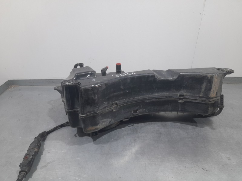 Recambio de deposito adblue para ford transit courier b460 furgoneta/monovolumen 1.5 tdci referencia OEM IAM 4211122072613 BOSCH