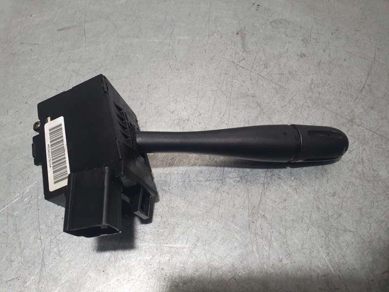 Recambio de mando limpia para chrysler voyager (rg) 2.5 crd executive referencia OEM IAM 04685711AB METHODE C/N MANDO INTERMITEN