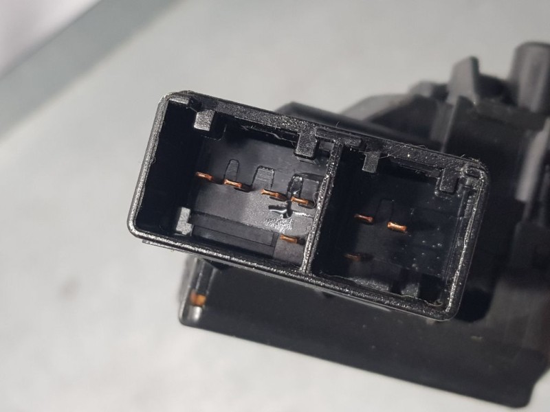 Recambio de mando limpia para toyota aygo (kgb/wnb) básico referencia OEM IAM 846520H010  