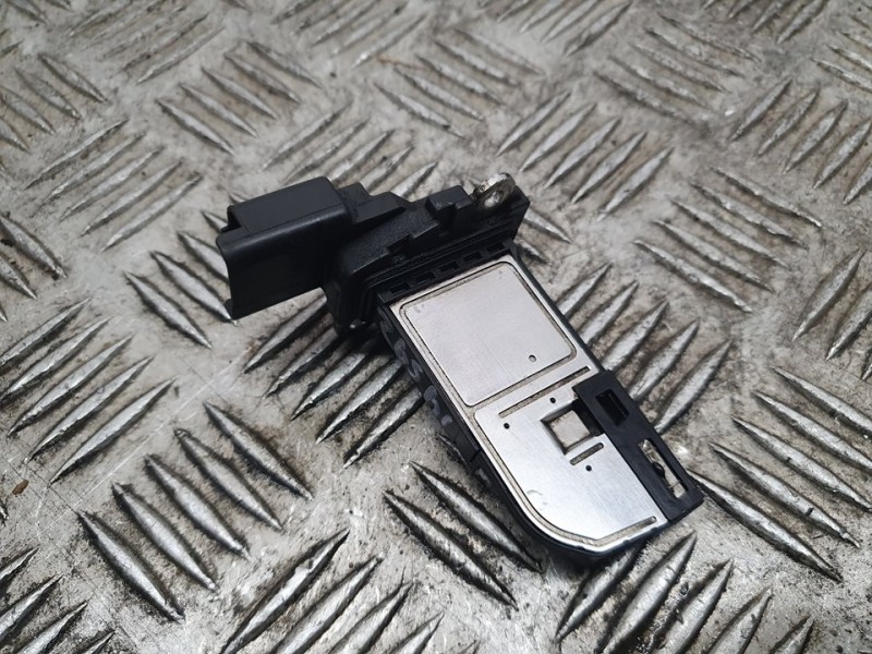 Recambio de caudalimetro para peugeot 3008 allure referencia OEM IAM 9677093080 AFH50M27 HITACHI