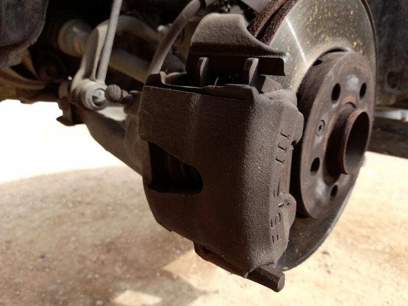 Recambio de pinza freno delantera izquierda para seat ibiza iv (6j5, 6p1) 1.2 referencia OEM IAM 1K0615123D  