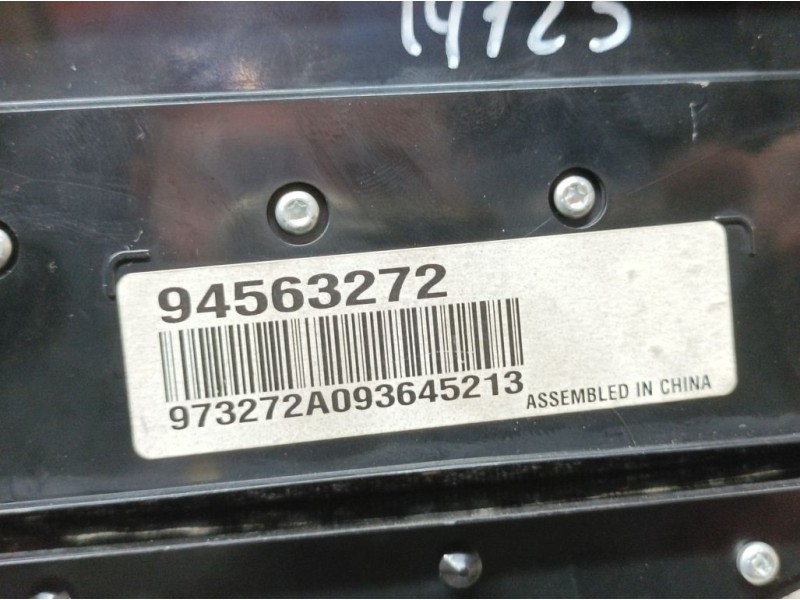 Recambio de mando radio para chevrolet cruze lt referencia OEM IAM 94563272  