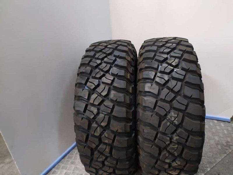 Recambio de neumatico pareja para neumaticos nuevos - referencia OEM IAM 2657017121118Q 265/70/17/121-118Q BF GOODRICH