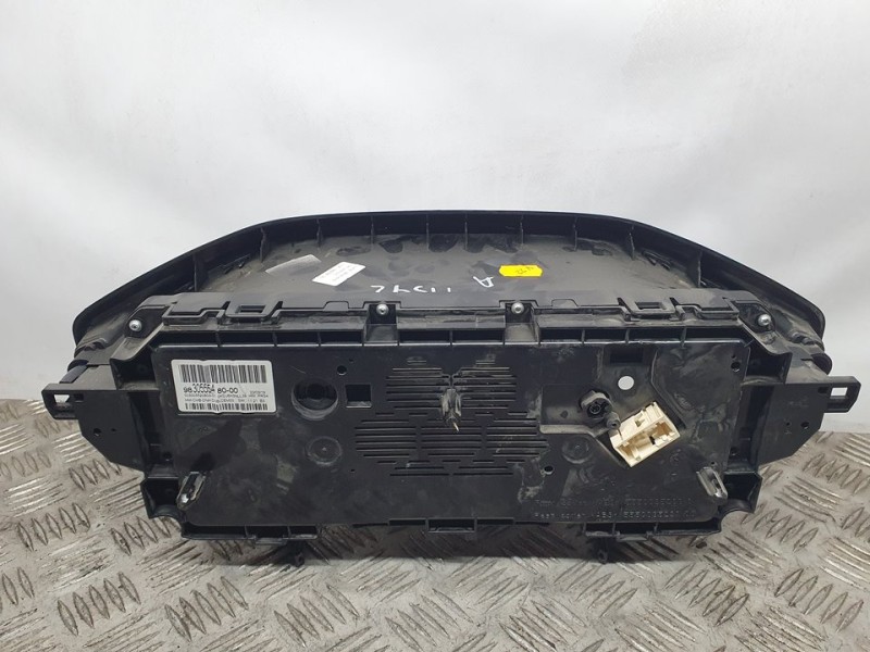 Recambio de cuadro instrumentos para peugeot 3008 allure referencia OEM IAM 9830555480  DIGITAL