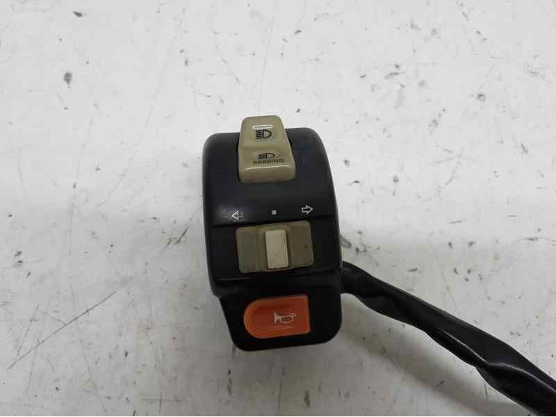 Recambio de mando intermitentes para wangye wildlander phantast 49 cc referencia OEM IAM   