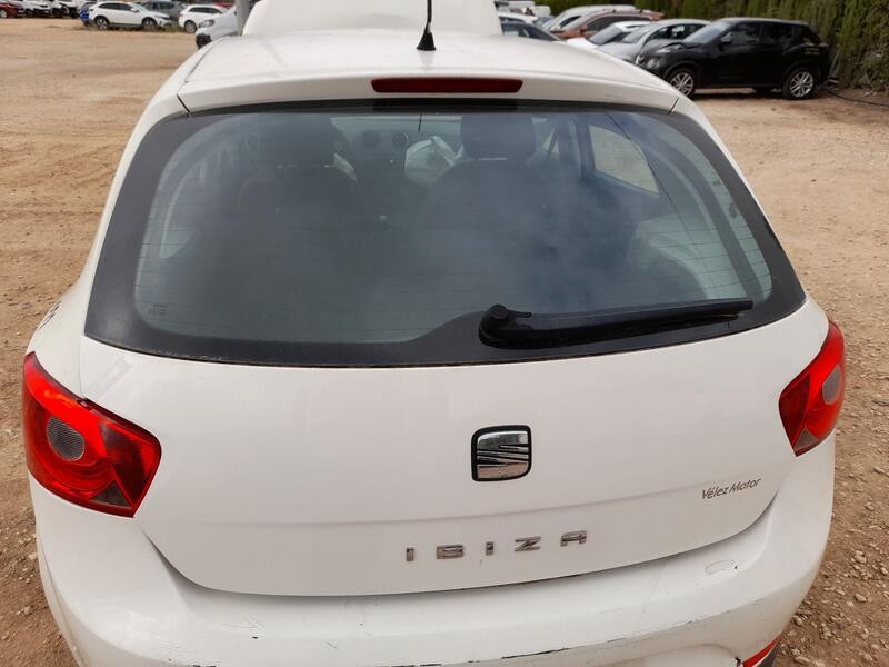 Recambio de porton trasero para seat ibiza iv (6j5, 6p1) 1.2 referencia OEM IAM 6J4827024  