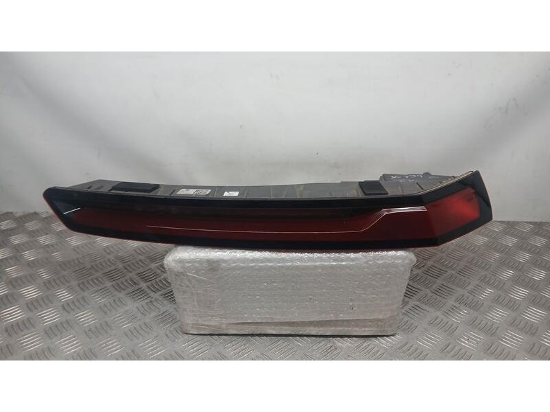 Recambio de piloto trasero derecho para bmw ix (i20) xdrive 50 referencia OEM IAM H85A8172801  2029020107