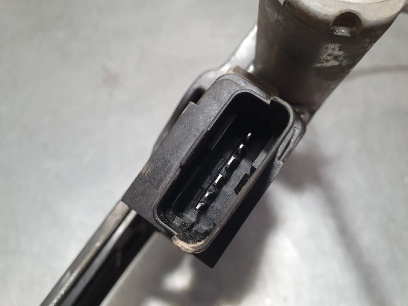 Recambio de elevalunas delantero izquierdo para peugeot 3008 allure referencia OEM IAM 9830389380  ELECTRICO 6 PINES