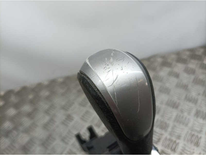 Recambio de palanca cambio para chevrolet cruze lt referencia OEM IAM 95976145  AUTOMATICA POMO ROZADO