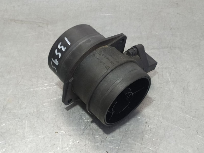 Recambio de caudalimetro para volkswagen golf v berlina (1k1) trendline referencia OEM IAM 074906461B 0281002461 BOSCH