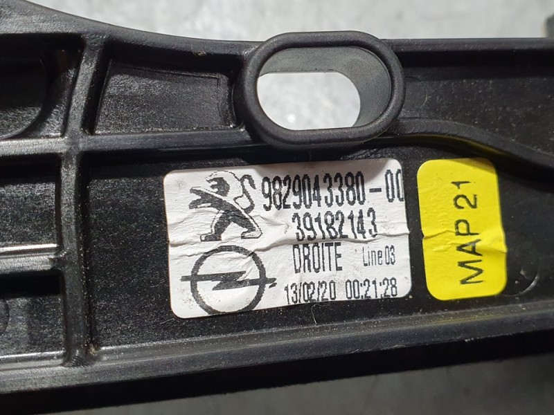 Recambio de elevalunas delantero derecho para opel corsa f edition referencia OEM IAM 9829043380 39182143 ELECTRICO