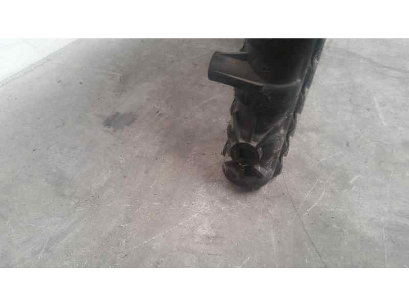 Recambio de radiador agua para volkswagen polo (9n1) highline referencia OEM IAM 151190070F01 6Q0121253Q BEHR