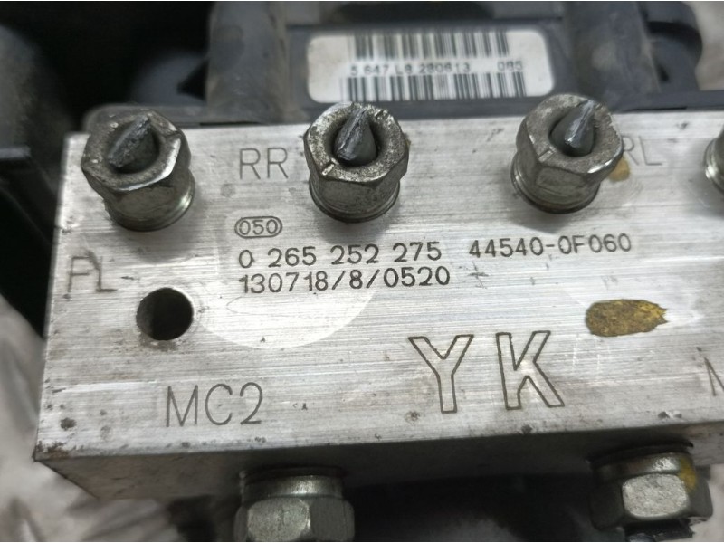 Recambio de abs para toyota verso active referencia OEM IAM 445400F060 0265252275 BOSCH