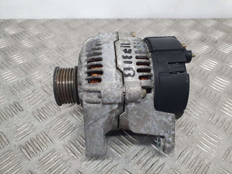 Recambio de alternador para nissan micra (k11) lx referencia OEM IAM 231005F600 0123110007 BOSCH