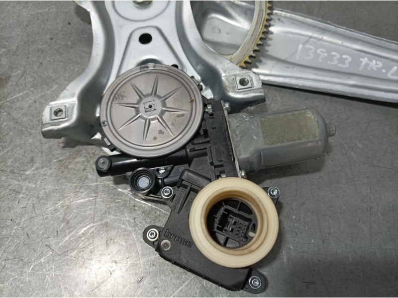 Recambio de elevalunas trasero derecho para toyota verso active referencia OEM IAM 698300F041  ELECTRICO