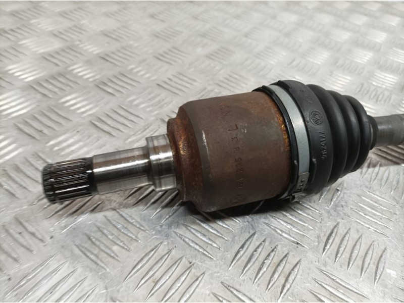 Recambio de transmision delantera derecha para ford ka (ccu) titanium referencia OEM IAM 1835992  