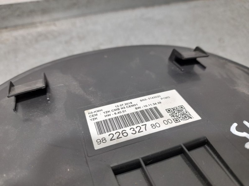 Recambio de cuadro instrumentos para opel crossland x innovation referencia OEM IAM 9822632780  