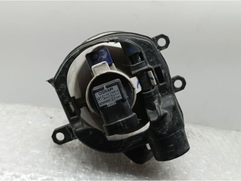 Recambio de faro antiniebla izquierdo para toyota verso active referencia OEM IAM 8122002110 90008497 VALEO PATA ROTA