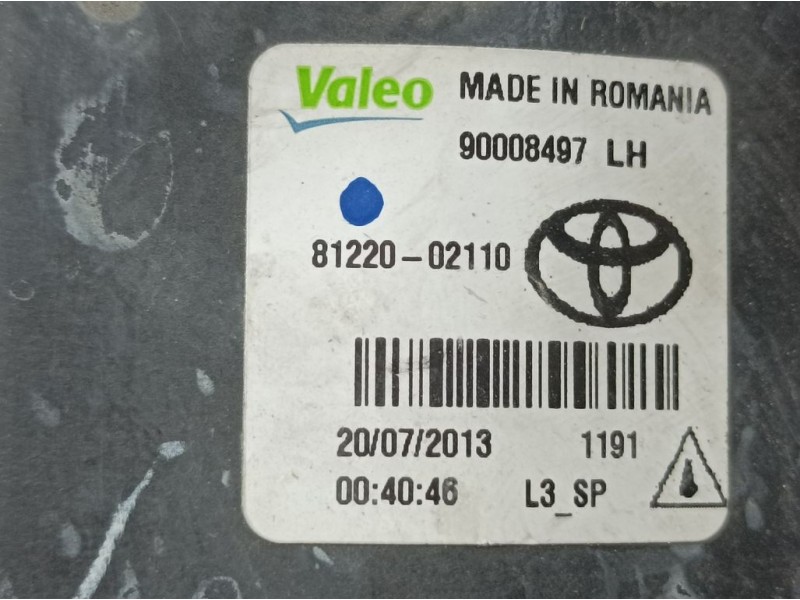 Recambio de faro antiniebla izquierdo para toyota verso active referencia OEM IAM 8122002110 90008497 VALEO PATA ROTA