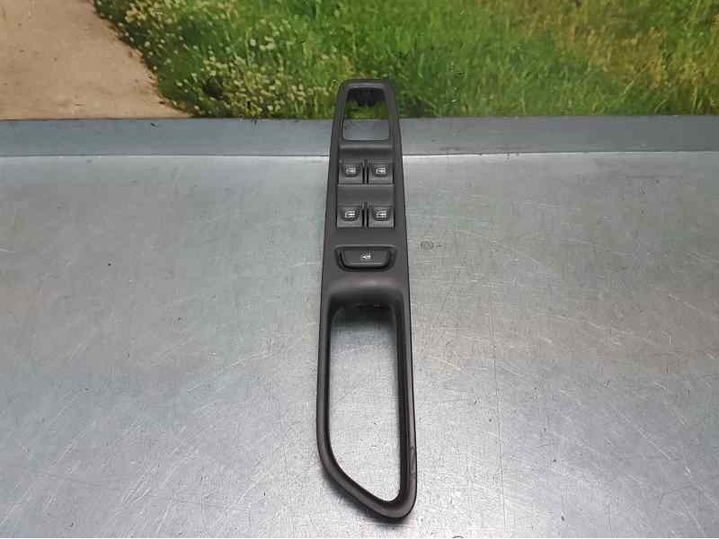 Recambio de mando 4 elevalunas para renault clio iv limited referencia OEM IAM   