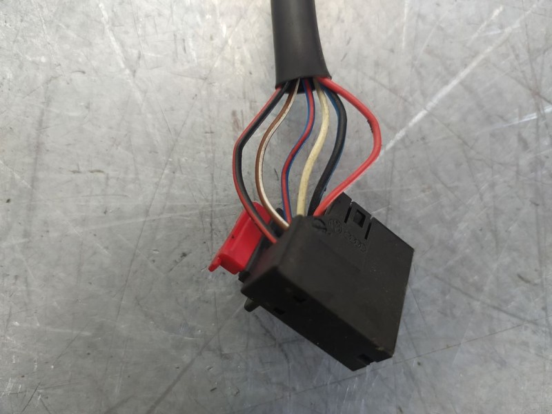 Recambio de retrovisor izquierdo para volkswagen golf v berlina (1k1) trendline referencia OEM IAM 1K1857507DC 6 PINES INTERMITE