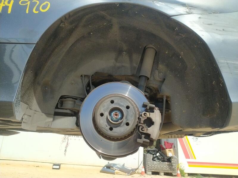 Recambio de plastico pase rueda tras. izq. para mercedes-benz clase c coupé (c205) c 200 (205.342) referencia OEM IAM A205690313