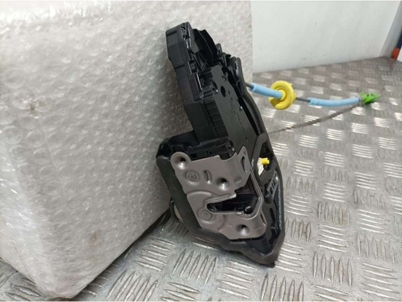 Recambio de cerradura puerta delantera derecha para bmw serie x1 (u11) sdrive 1.8i referencia OEM IAM 7445044 18283810CZ ELECTRI