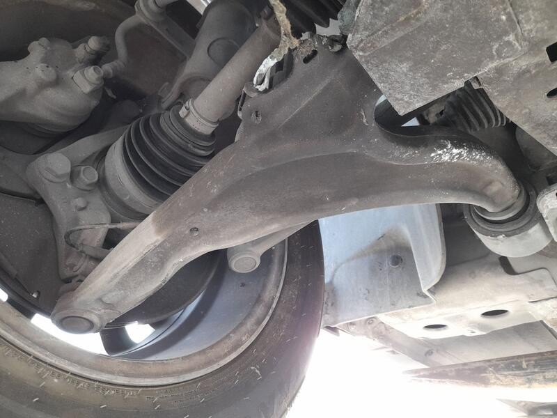 Recambio de brazo suspension inferior delantero derecho para chevrolet orlando (j309) 2.0 d referencia OEM IAM 94544266  