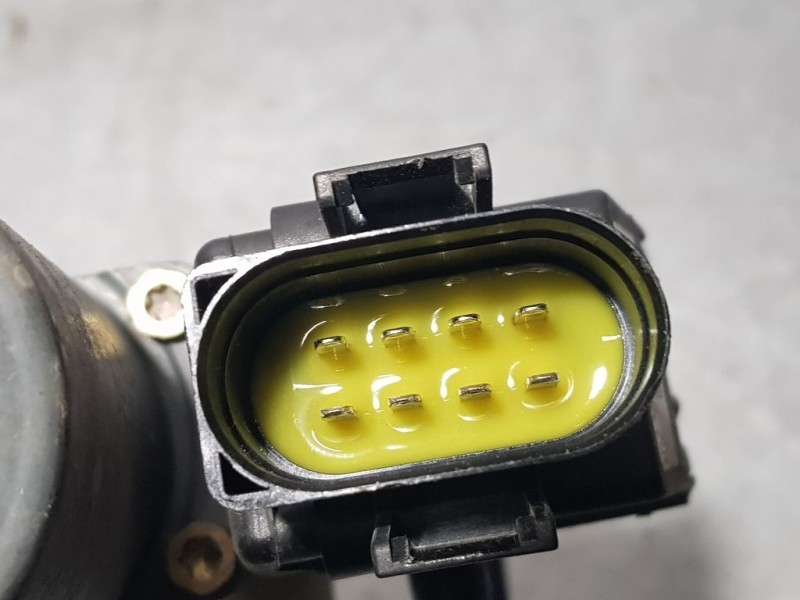 Recambio de motor elevalunas delantero izquierdo para audi a4 berlina (b5) 1.9 tdi referencia OEM IAM 114185101  