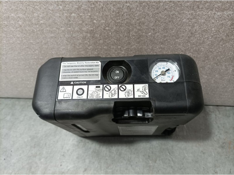 Recambio de compresor inflado de neumaticos para toyota iq básico referencia OEM IAM 4260674022  